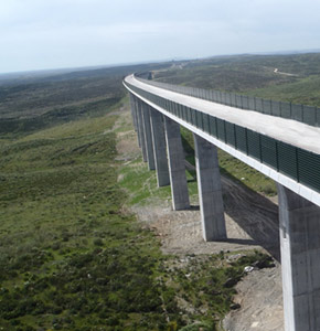 Concluye la construcci�n del viaducto de alta velocidad de Valdetravieso, en C�ceres