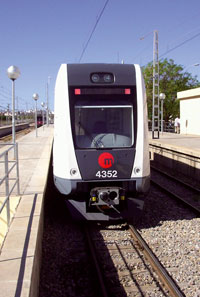 FGV adquirir� veintid�s trenes de metro y catorce tranv�as por 172 millones de euros 