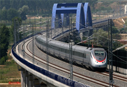 Un informe de los Ferrocarriles Italianos sita las ventajas de la alta velocidad muy por encima de sus costes