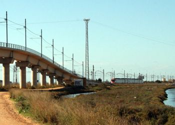 Nuevo acuerdo para la conexi�n del tranv�a de San Fernando con la red de Adif