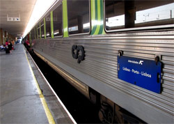 El nmero de viajeros de los Ferrocarriles Portugueses ha cado un 20,15 por ciento desde 2010