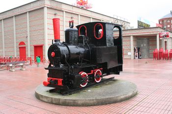 Trasladada a Alemania una locomotora de vapor del Museo del Ferrocarril de Ponferrada