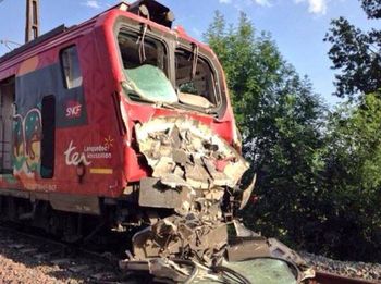 Accidente ferroviario en Francia entre un regional y un TGV 