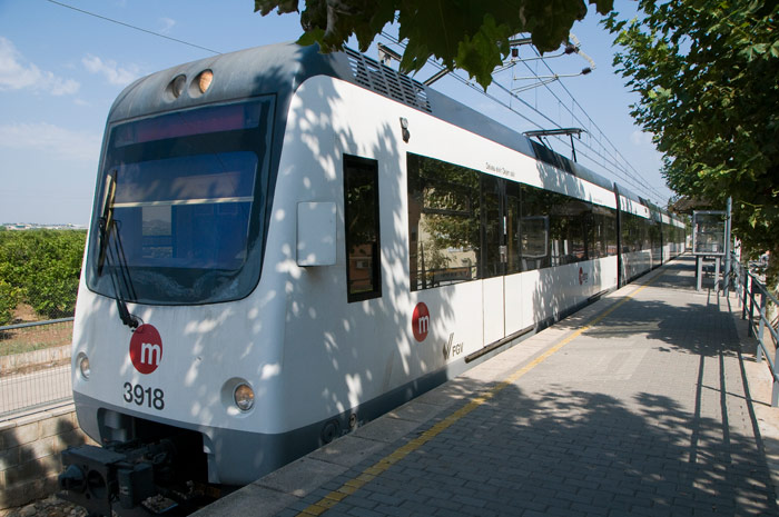 Metrovalencia: Tren el�ctrico serie 3.900 fabricado por Vossloh. En circulaci�n desde 1995 (18 unidades)