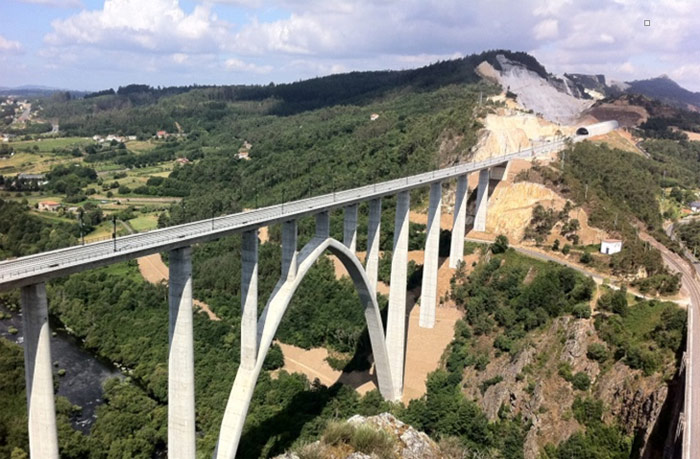 Viaducto del Ulla, la obra m�s emblem�tica de la nueva l�nea de alta velocidad