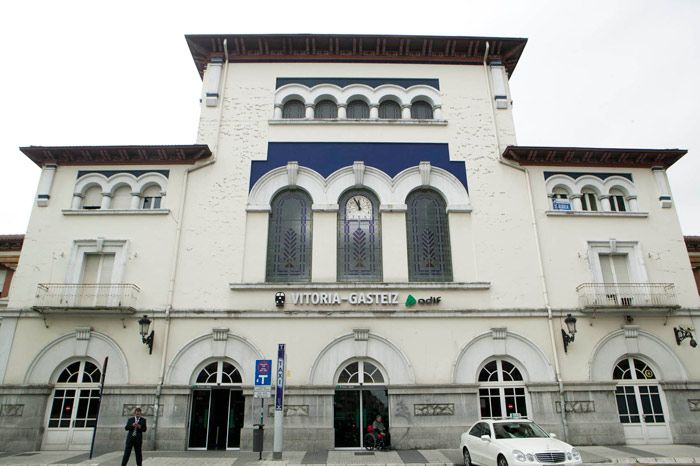 Estaci�n de Vitoria ( �lava )