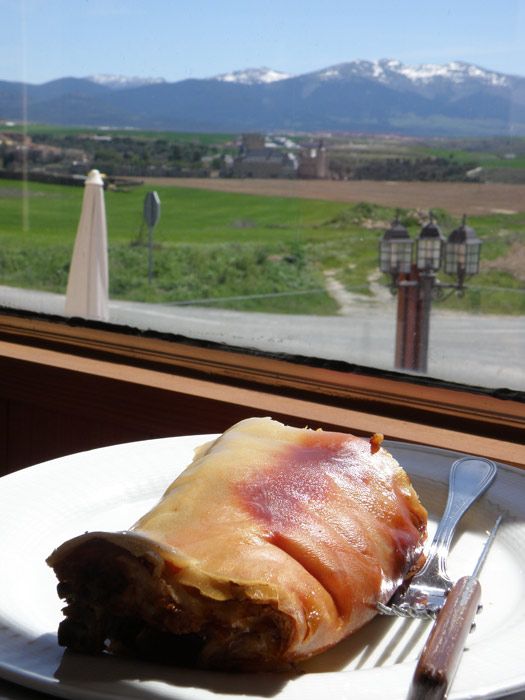 Cochinillo, plato tpico de Segovia.