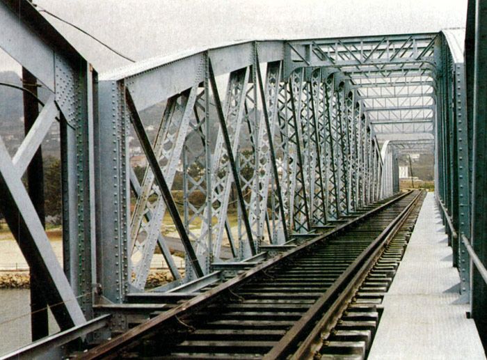 Aspecto del puente en la ra Pontedeume, tras su restauracin en 1989.