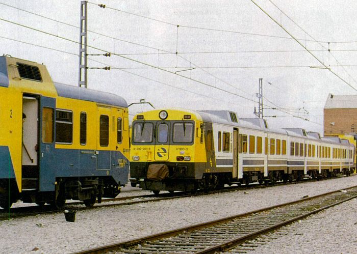 La nueva y la vieja imagen de las 592, que en 1989 se remodelan y cambian de decoraci�n.