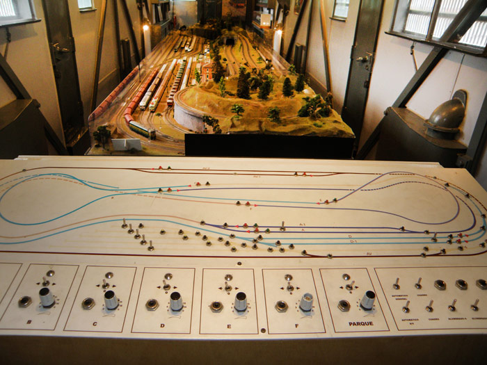 El puesto de mando de la maqueta alojada en el interior de la locomotora