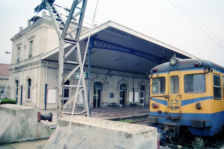 Una �seiscientas� fotografiada en la antigua estaci�n de Gij�n, hoy sede del museo del ferrocarril de Asturias. Fotograf�a de Juanjo Olaizola Elordi
