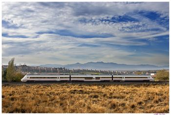 Instalacin de lminas de control solar en veinte trenes Madrid-Talavera-Extremadura