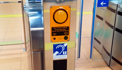 Metro de Madrid implanta un sistema de comunicaci�n para usuarios con discapacidad auditiva