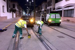 Operativo el nuevo contrato para la limpieza de las v�as del Metro de Granada