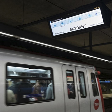 Tres estaciones de Metro de Barcelona muestran ya el nivel de ocupaci�n de los trenes