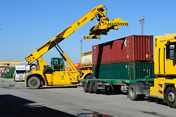 Adjudicada la adquisici�n de una gr�a m�vil para la terminal de transporte de mercanc�as de Bilbao Puerto