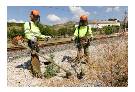 Adif activa su plan estival de prevenci�n de incendios en la infraestructura