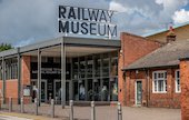 Exposicin del Museo Britnico del Ferrocarril sobre los hroes ferroviarios de la pandemia