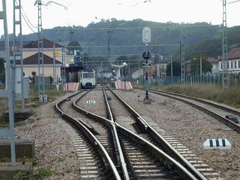 Adjudicado el suministro de nuevos motores de agujas para varias estaciones de la redes de ancho mtrico de Cantabria y de Asturias