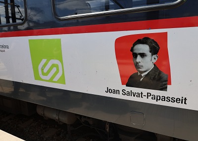 FGC rotula cuatro trenes con nombres de la literatura catalana por Sant Jordi