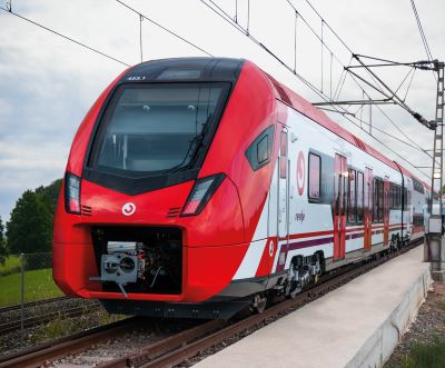 HIGH CAPACITY SUBURBAN TRAINS