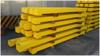 SYNTHETIC SLEEPERS WITH ANTI-SLIP BLOCK