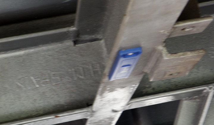 Baliza de identificacin por RFID de un vagn dispuesta en sus bajos