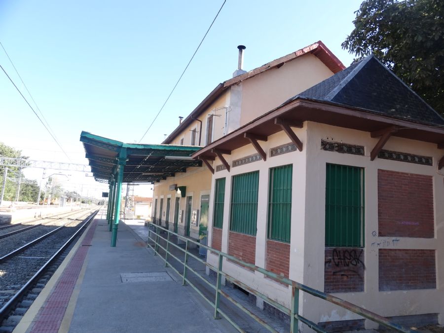 Complejo ferroviario de Navalperal de Pinares (vila)